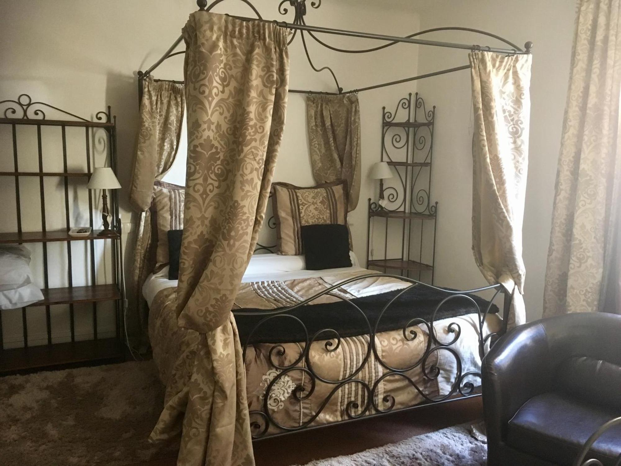 Hotel Boutique Saint-Louis Lisieux Zewnętrze zdjęcie