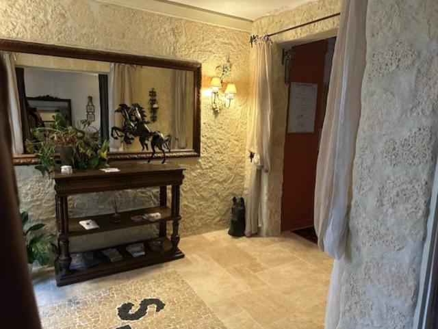 Hotel Boutique Saint-Louis Lisieux Zewnętrze zdjęcie